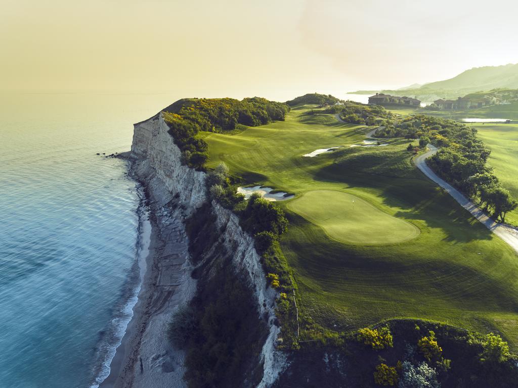 Thracian Cliffs Golf & Beach Resort Kavarna Kültér fotó